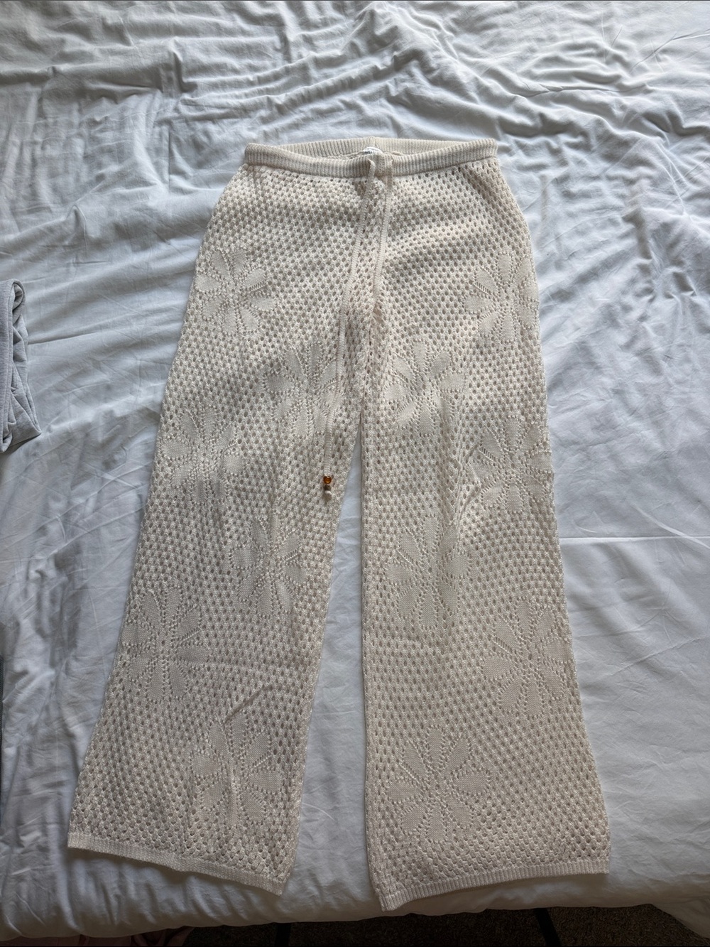 Wild Fable Cream Knit cover up Flower-Pattern Pants